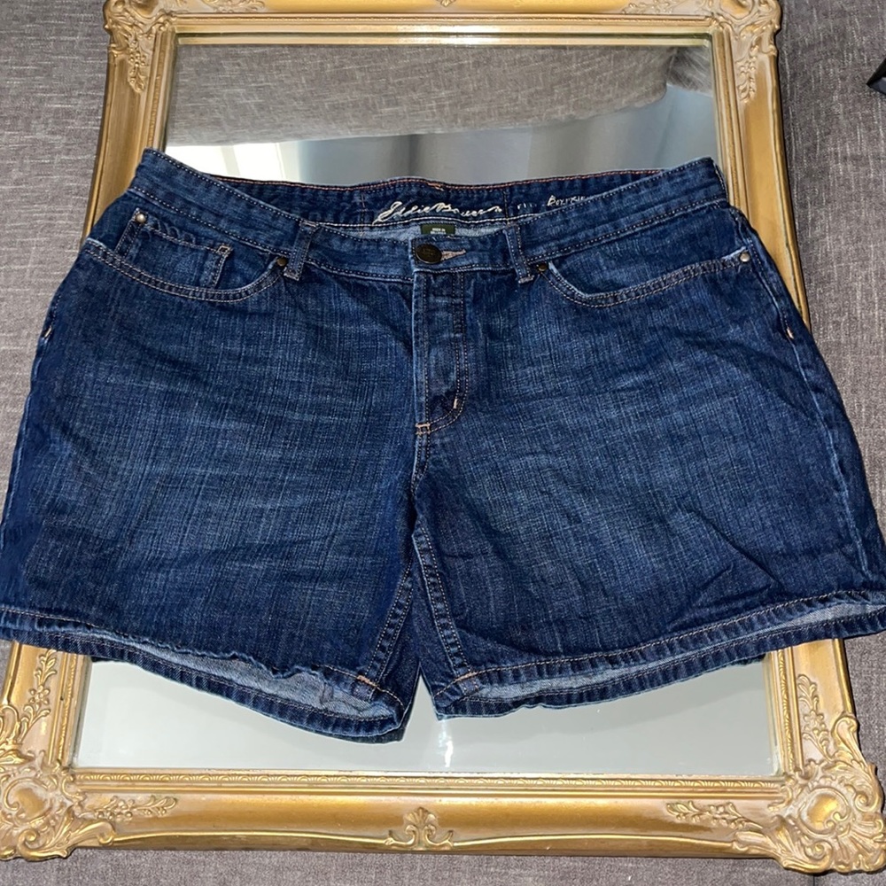 Eddie Bauer Boyfriend fit shorts size 12